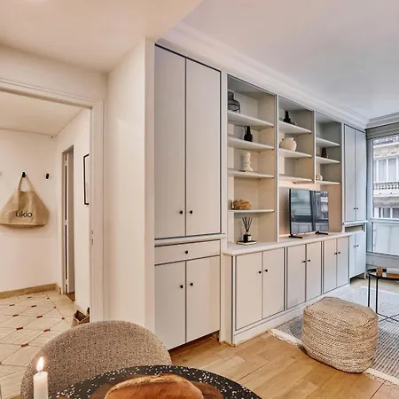 Yaren - 2 A Trocadero *