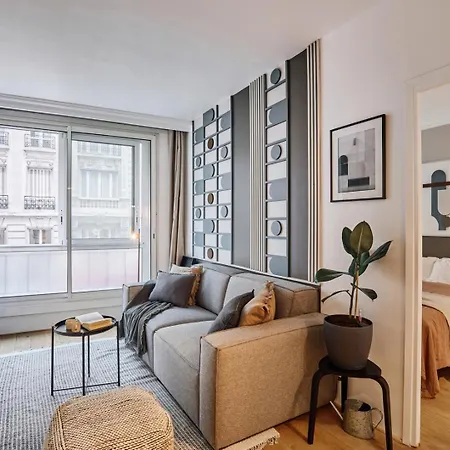 Yaren - 2 A Trocadero