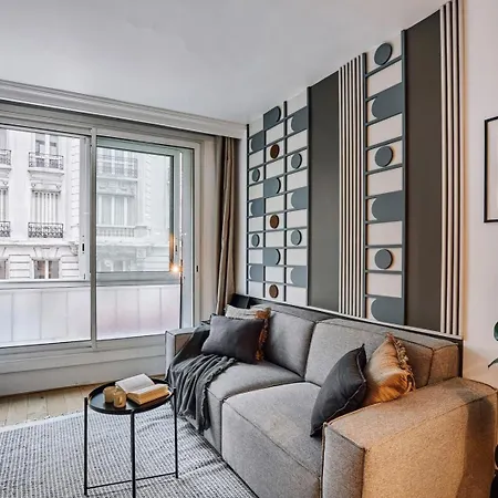 Yaren - 2 A Trocadero Παρίσι