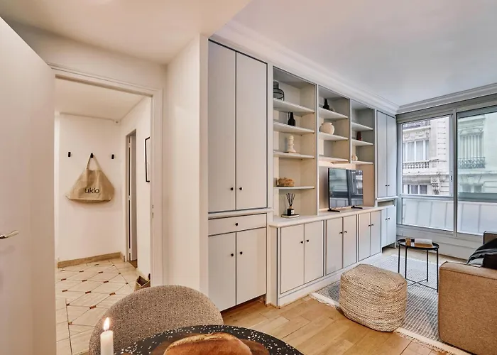 Yaren - 2 A Trocadero *