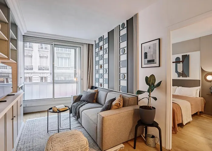 Yaren - 2 A Trocadero