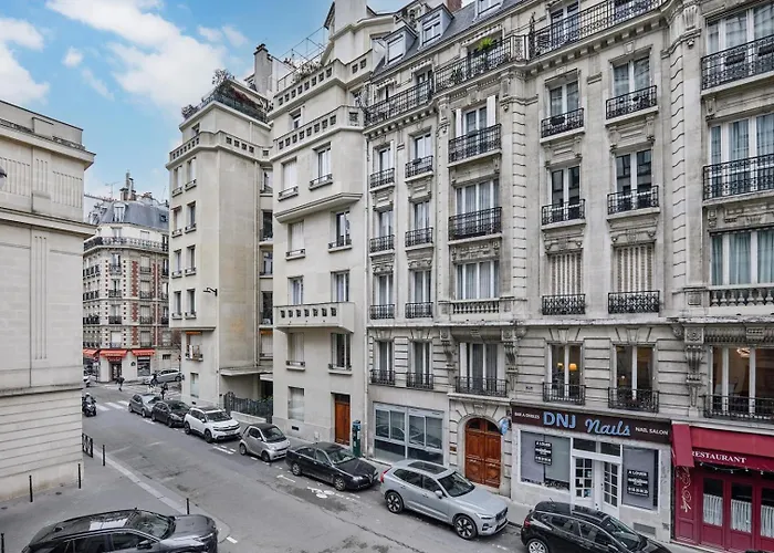 Yaren - 2 A Trocadero Παρίσι